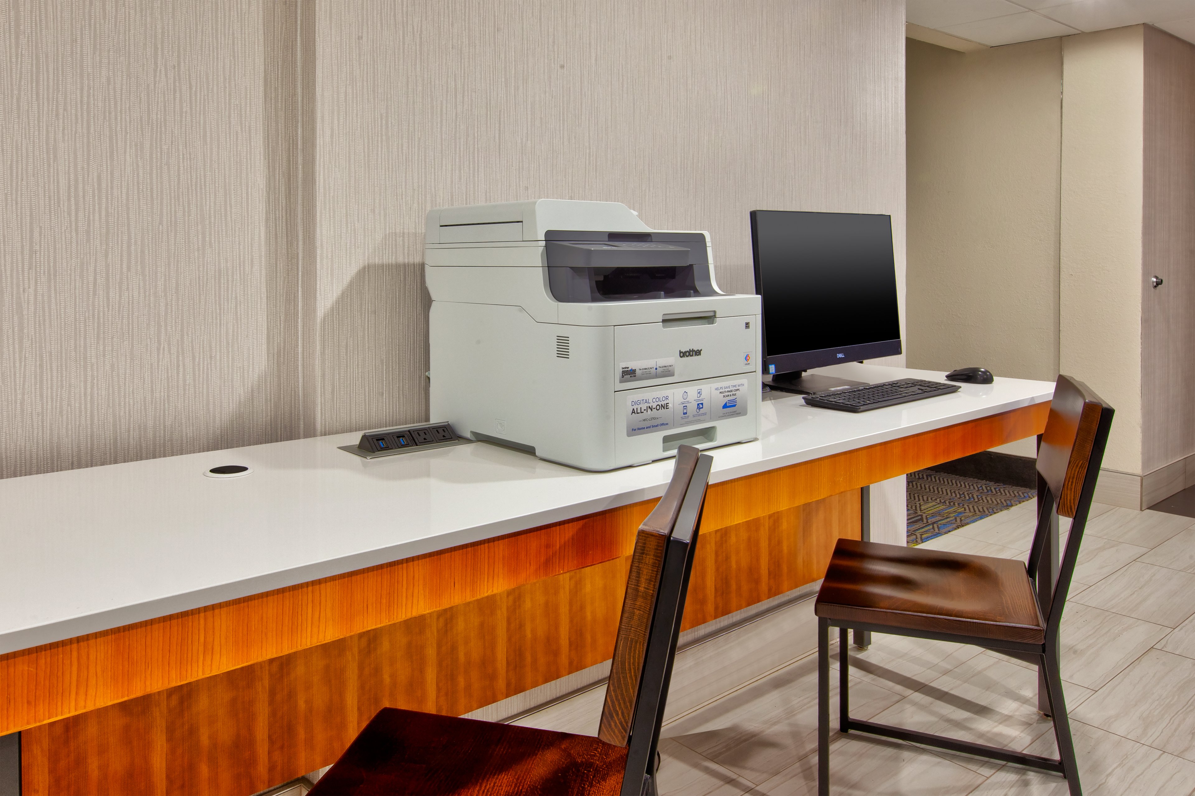 Holiday Inn Express Fairfax - Arlington Boulevard 41/44