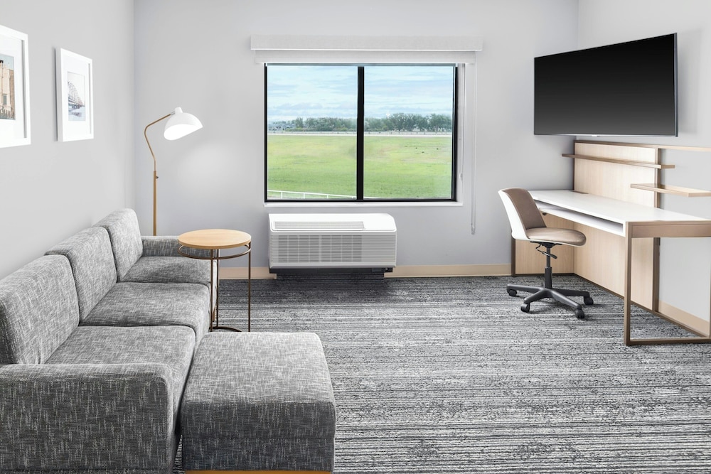 TownePlace Suites by Marriott Columbus NE 34/50
