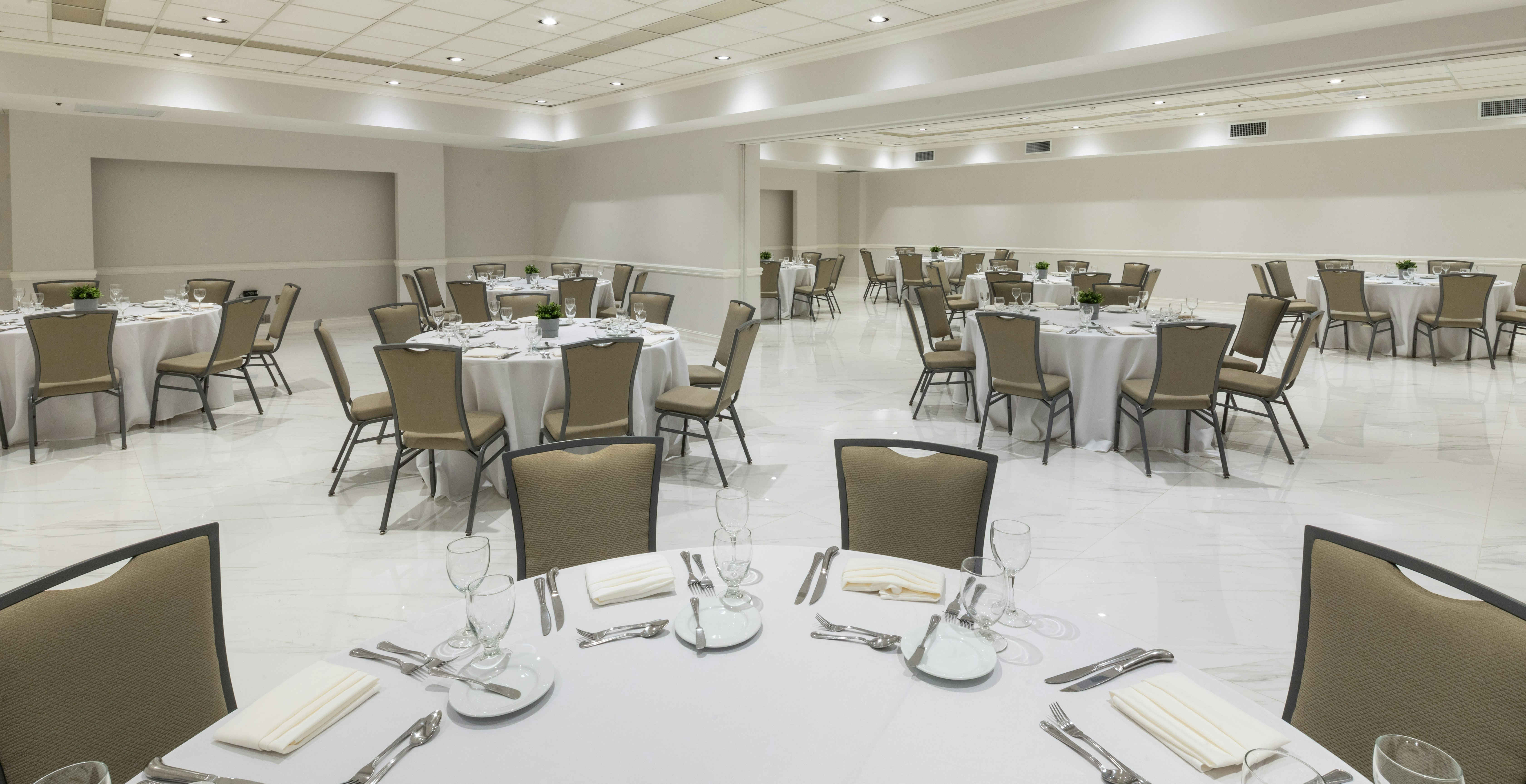 Doubletree By Hilton Grand Hotel Biscayne Bay 57/67
