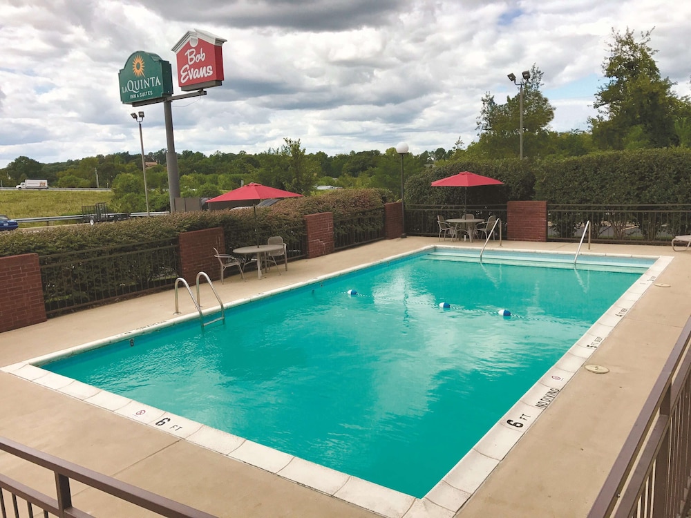 La Quinta Inn And Suites By Wyndham Festus - St. Louis South 1/42