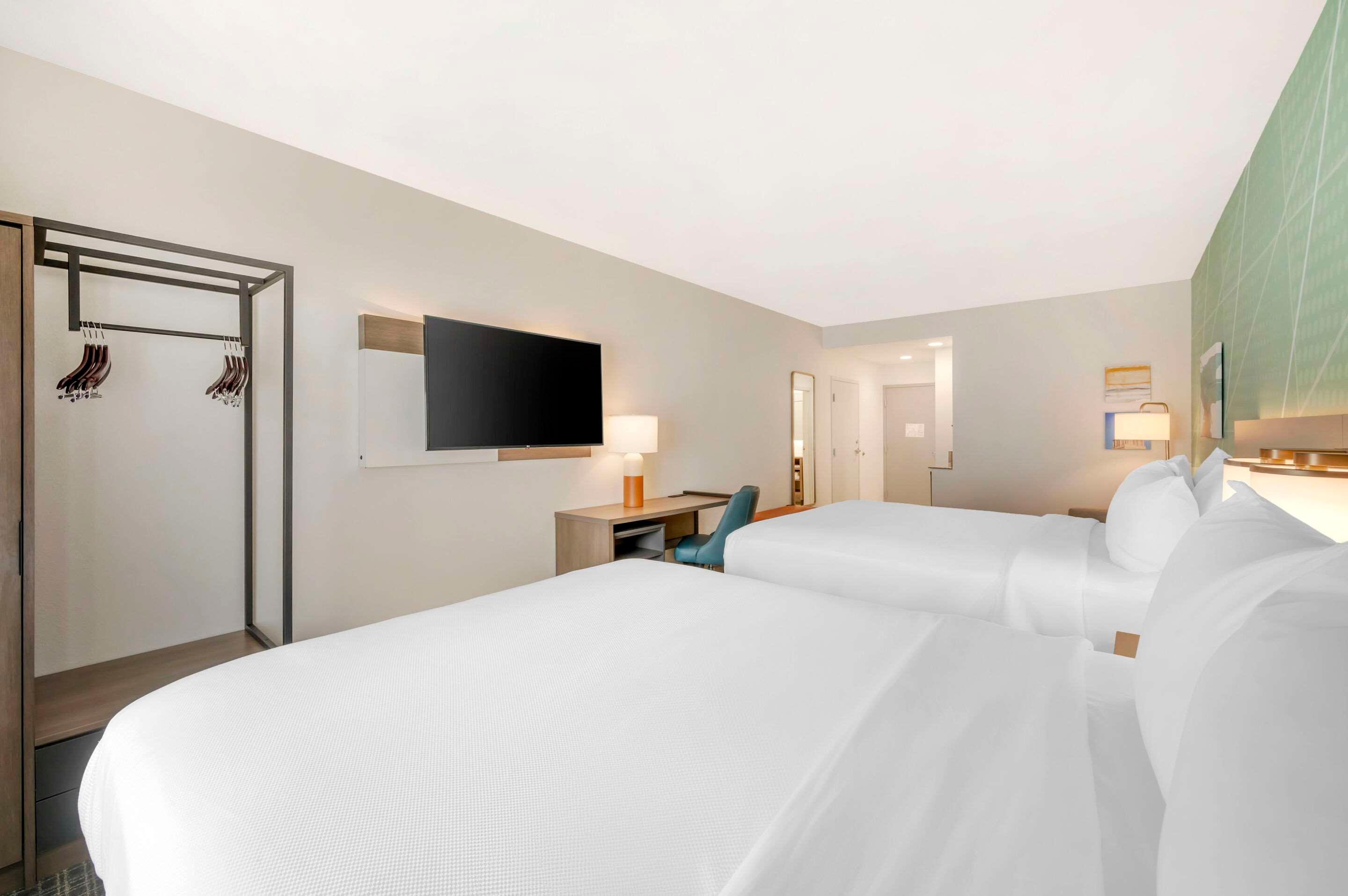 SUITE, 2 QUEEN BEDS, ACCESSIBLE