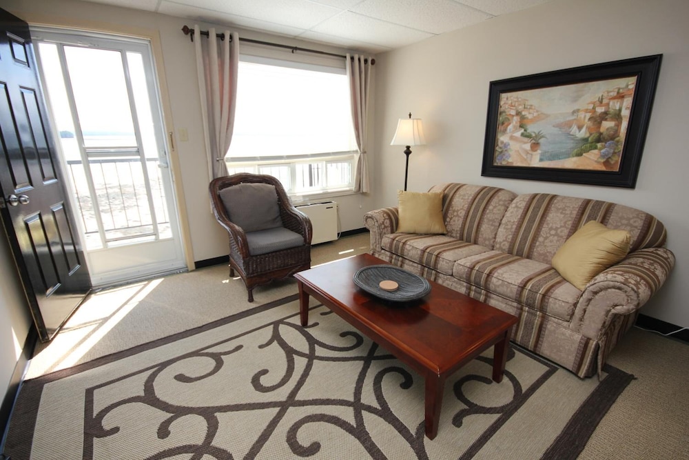 Saint Andrews Inn and Suites 20/34