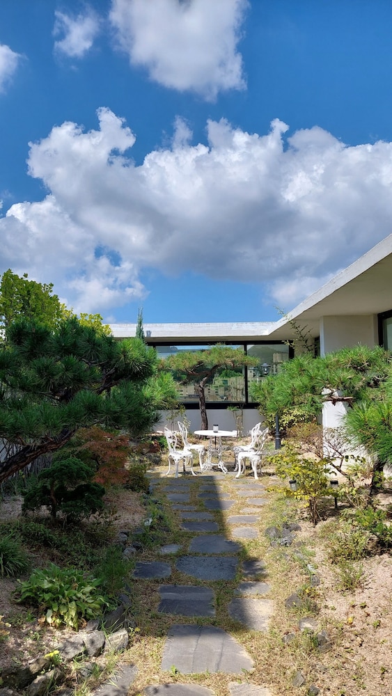 Aria Hotel Seosan 65/69