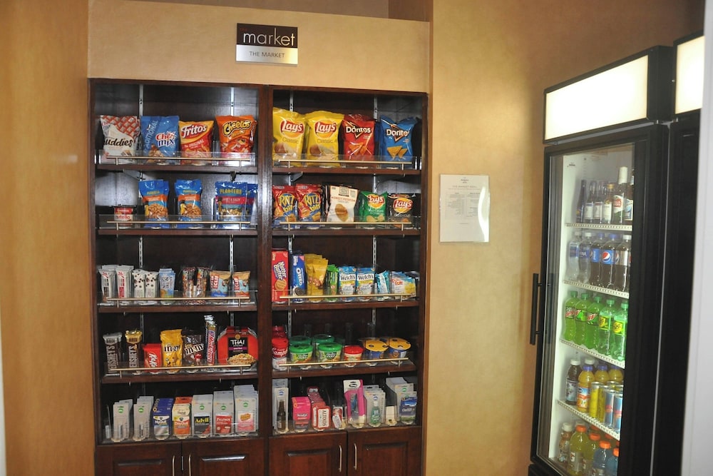 レジデンス イン バイ マリオット プラッツィオ イースト(Residence Inn by Marriott Plazzio East) 写真2