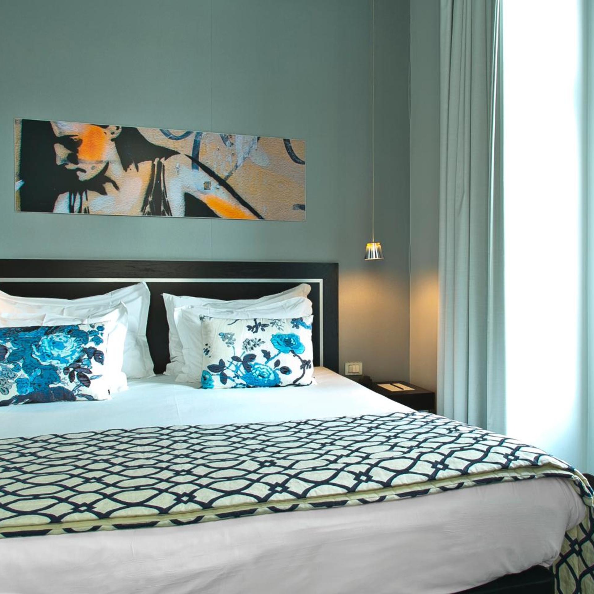 Standard, Double Bed, Street View، Internacional Design Hotel 6/9