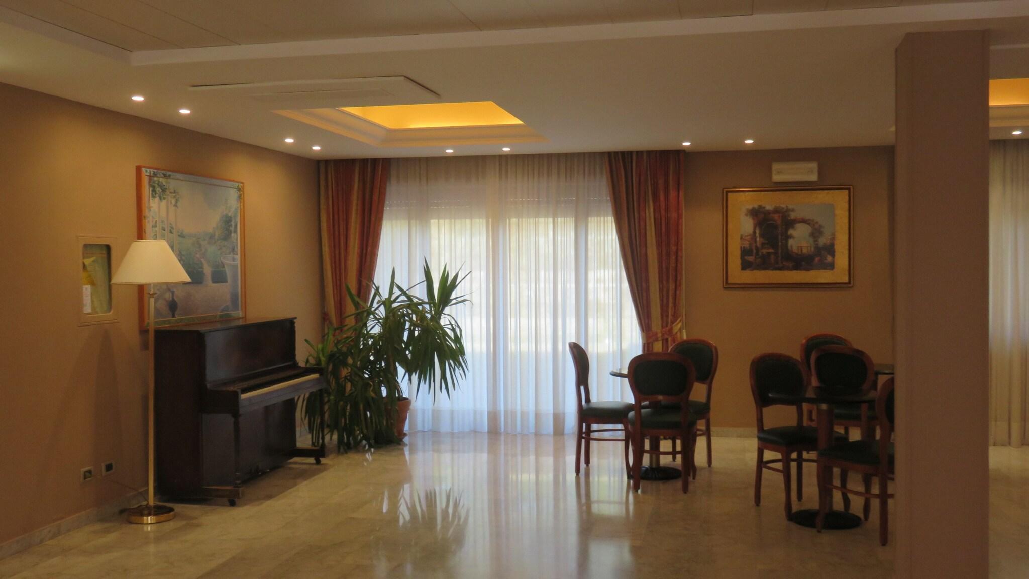 Hotel Oasi Dei Discepoli 29/61