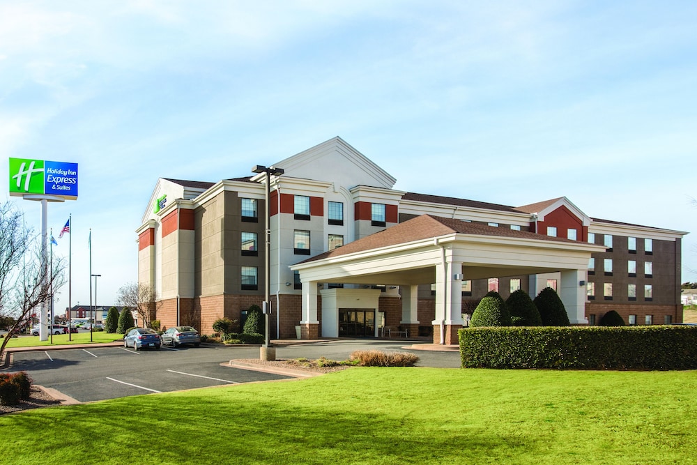 HOLIDAY INN EXPRESS SUITES LAWTON FORT SILL