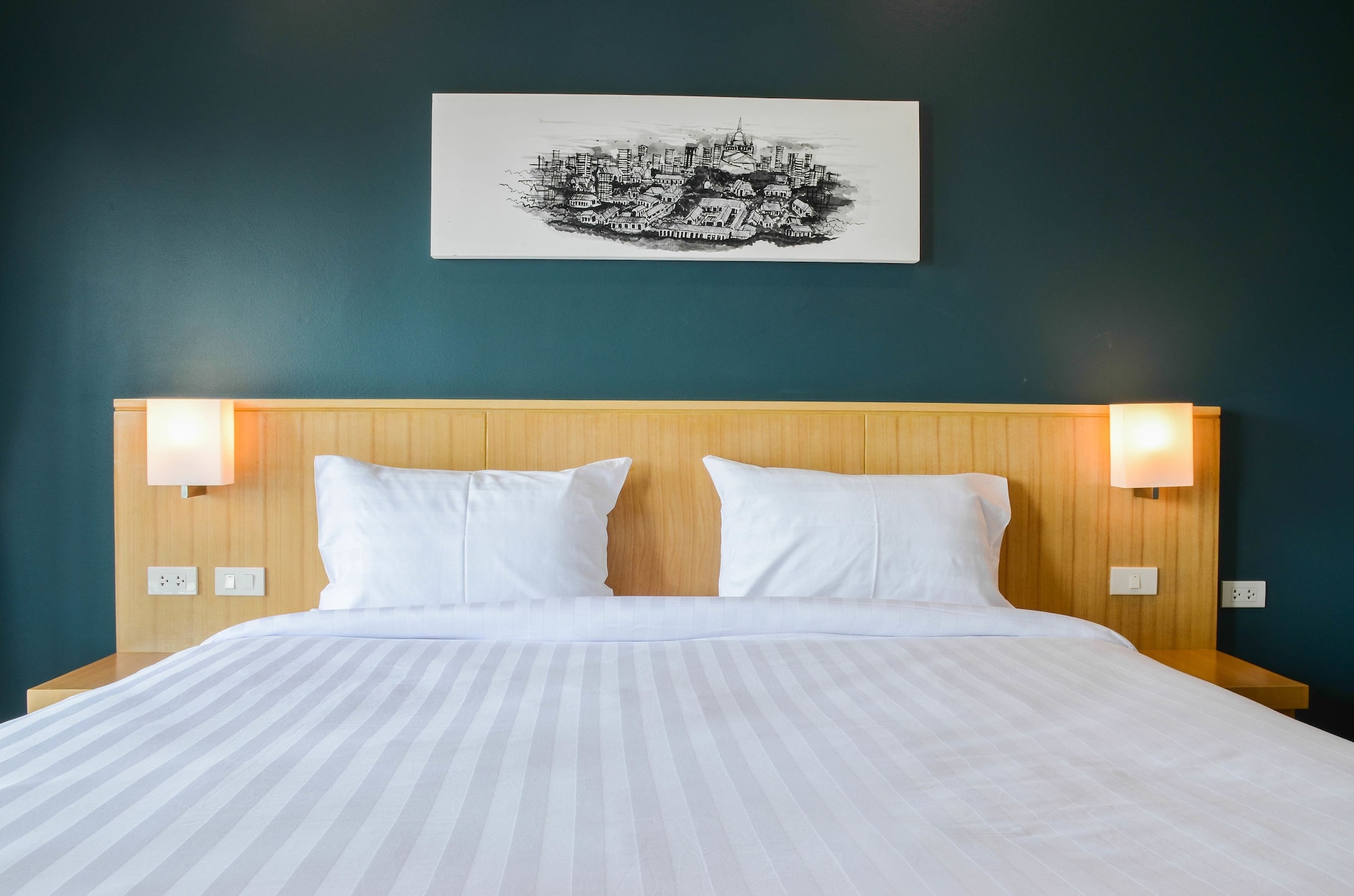 DELUXE, DOUBLE BED