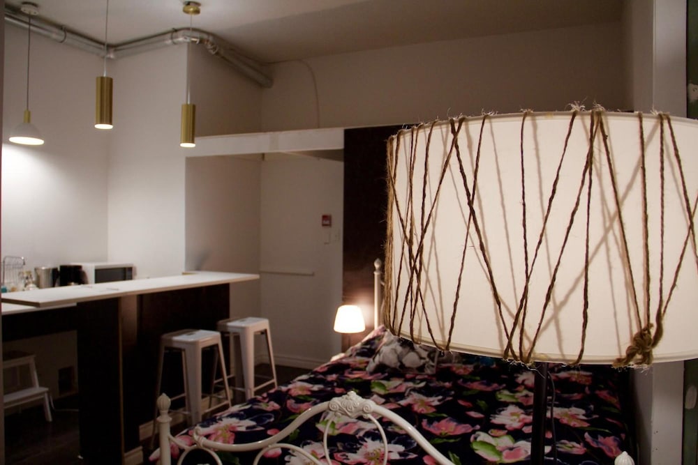 The Parkdale Hostellerie 50/66