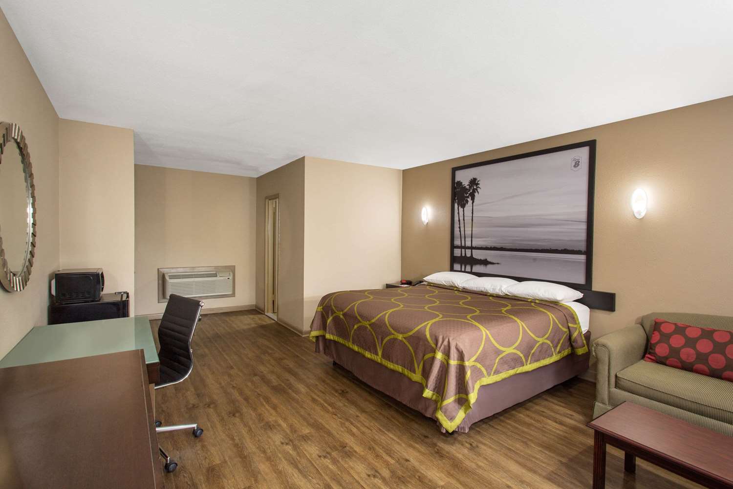 Super 8 by Wyndham Pensacola NAS Area 3/9