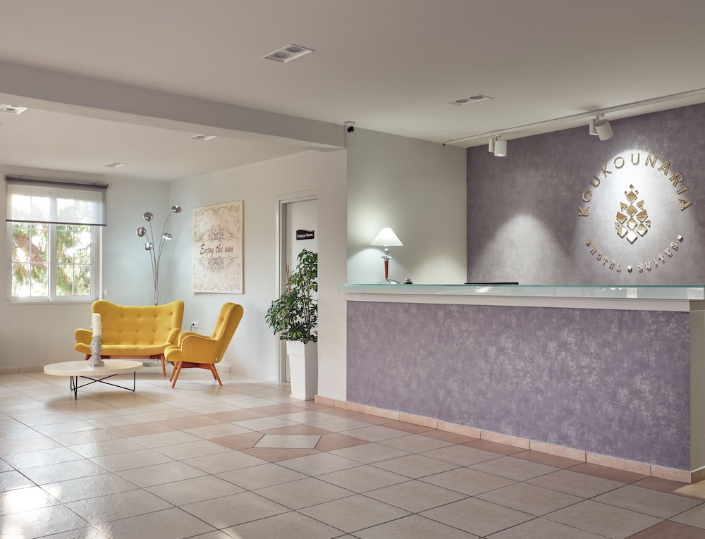 Koukounaria Hotel And Suites 8/74