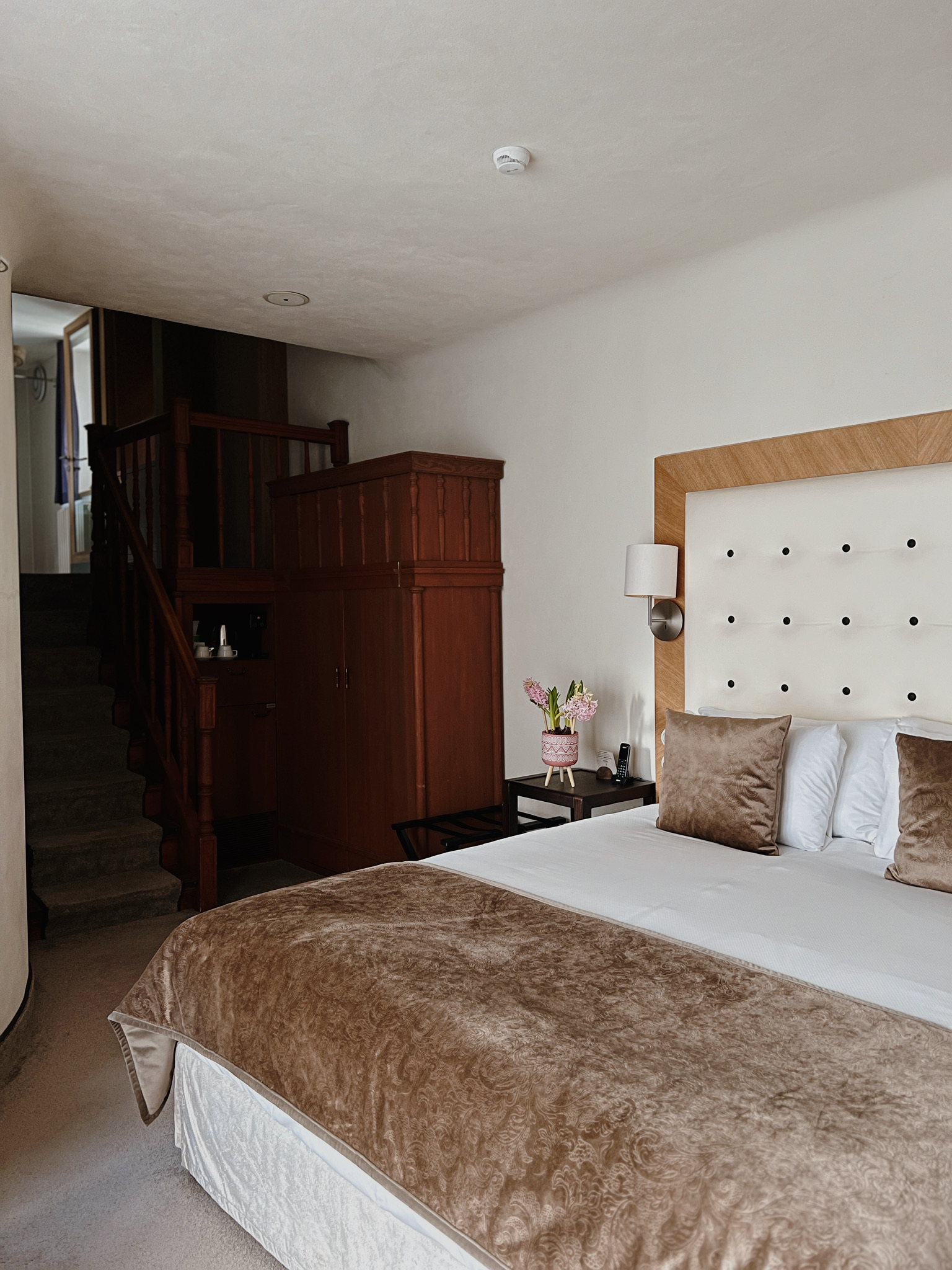 Deluxe, Double Bed