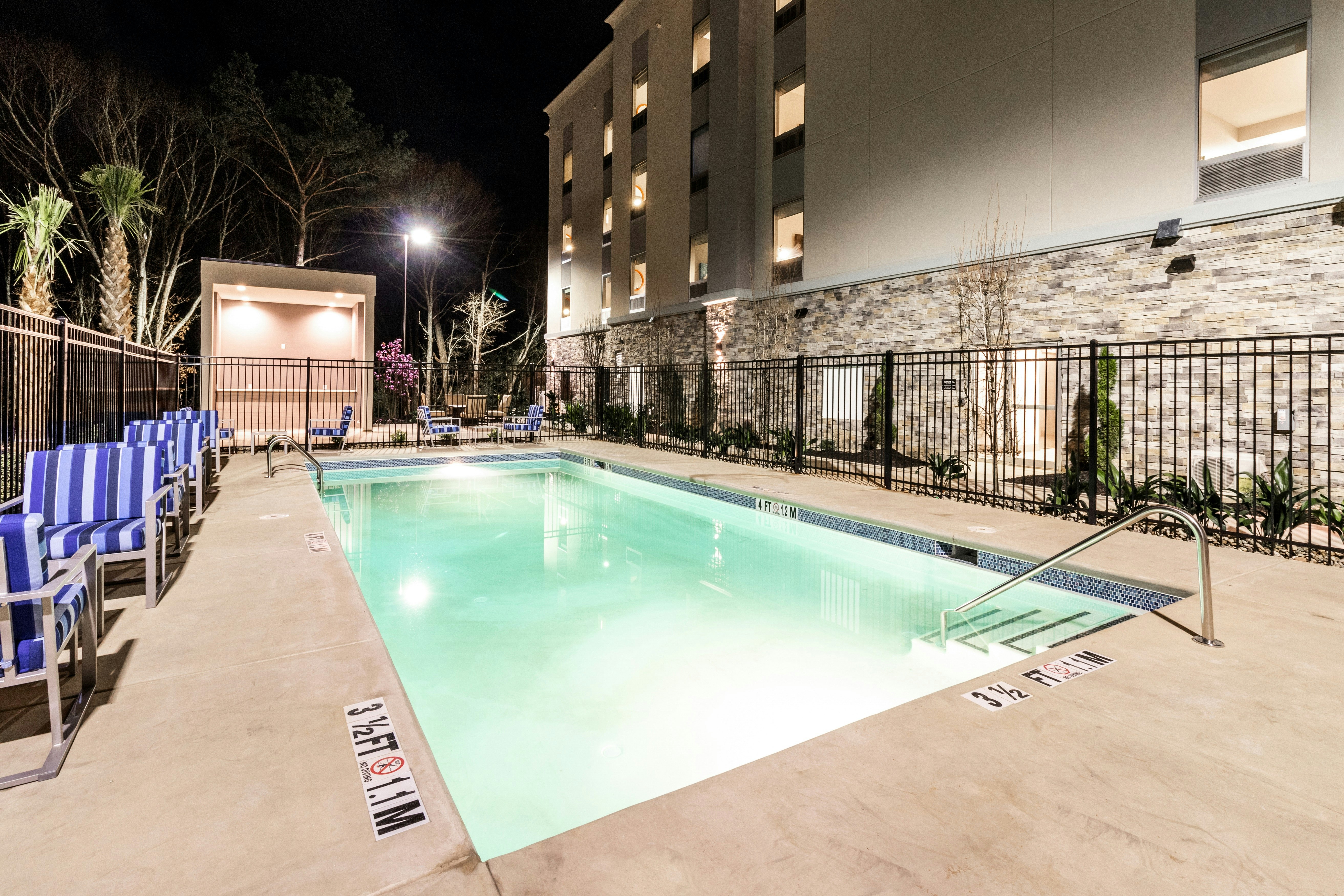 Hampton Inn Locust Grove Ga 14/15