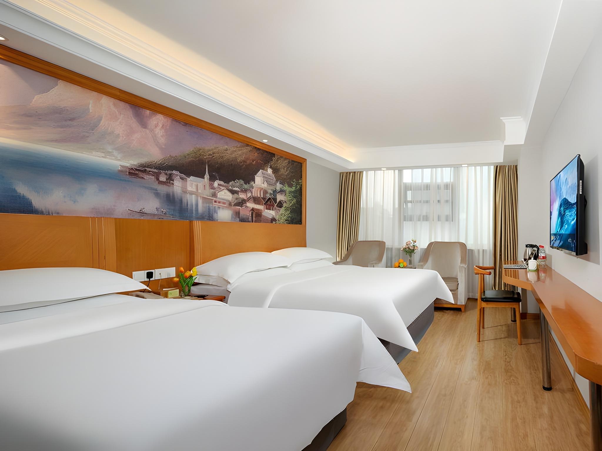 Vienna Hotel (Chengdu Chunxi Road Tianfu Square Metro Station) 18/33
