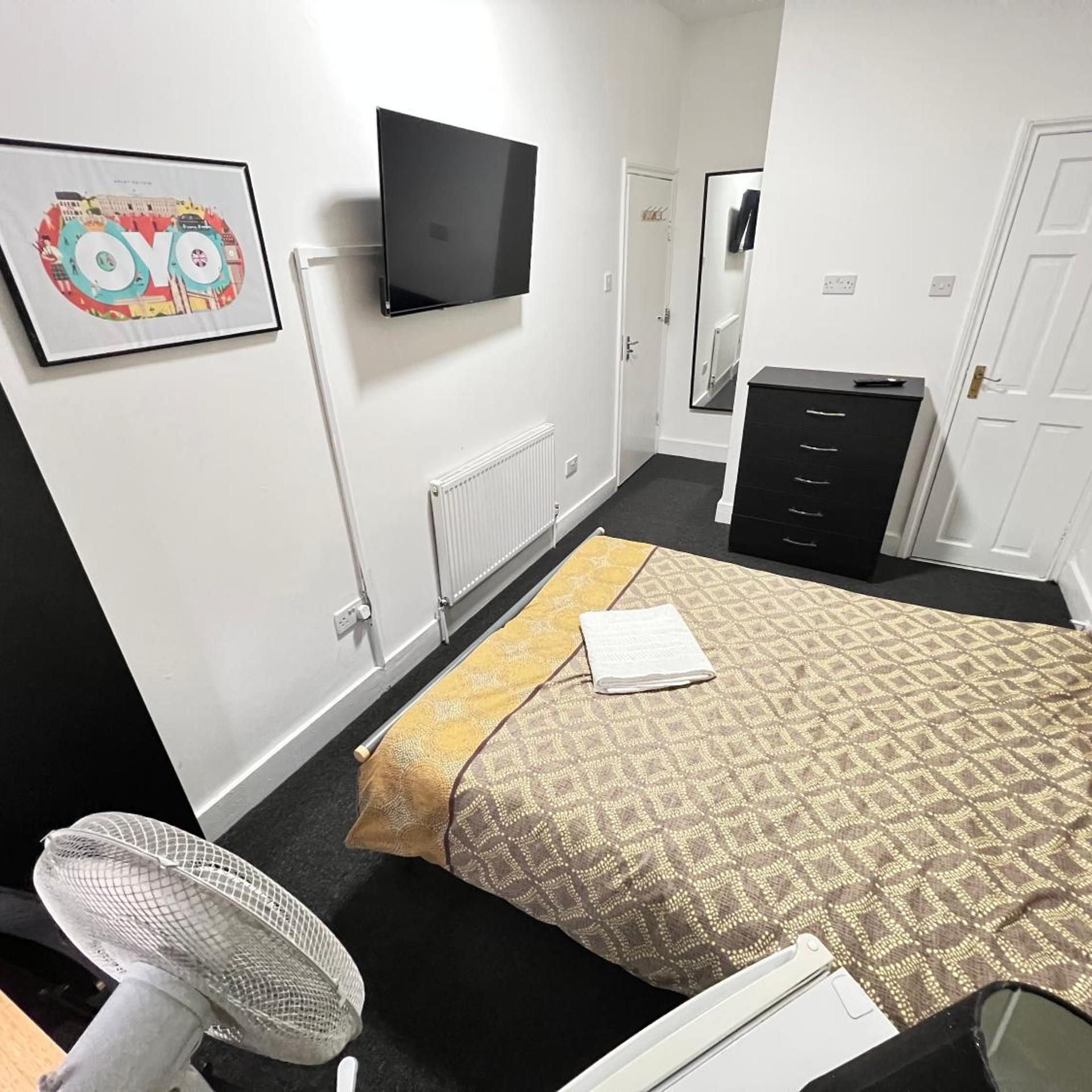 Oyo Stratford Hotel 42/58