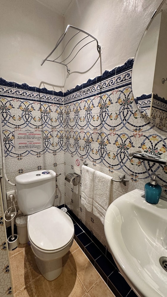 BARCELONA CENTER INN 45/50