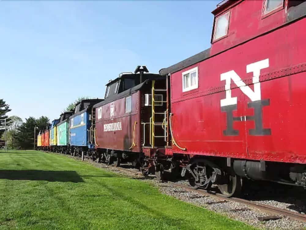 Red Caboose Motel 41/50
