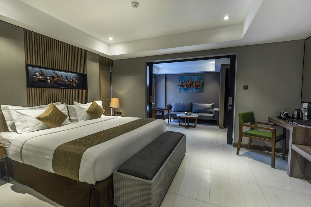 Suite with Balcony