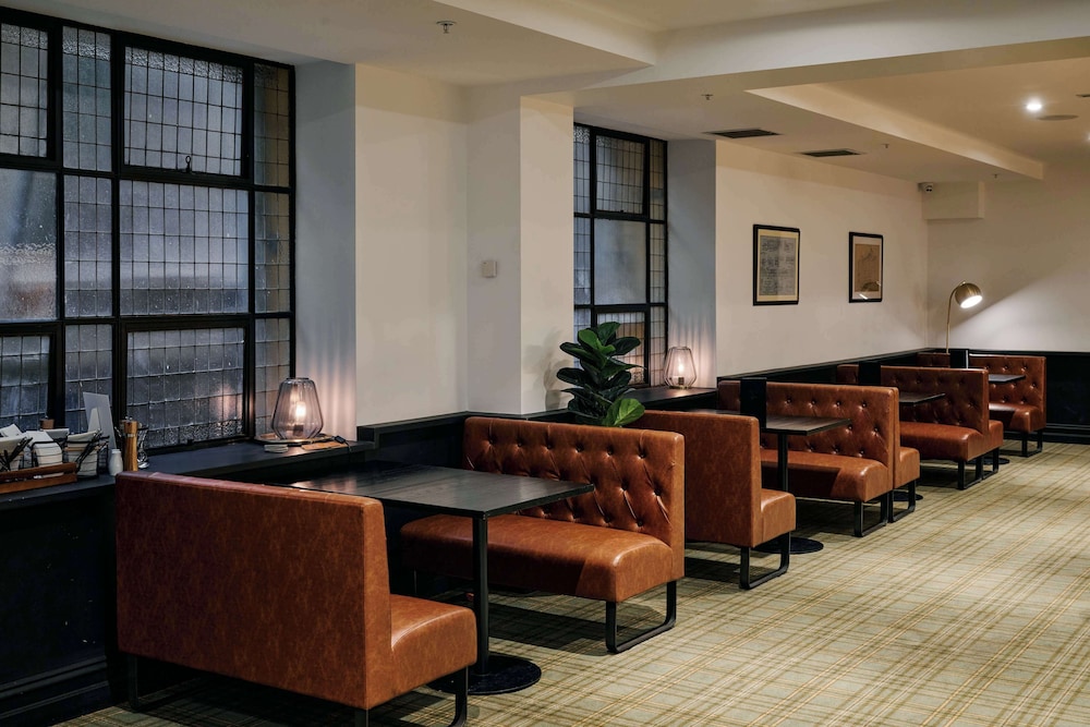 The Victoria Hotel Melbourne 49/68