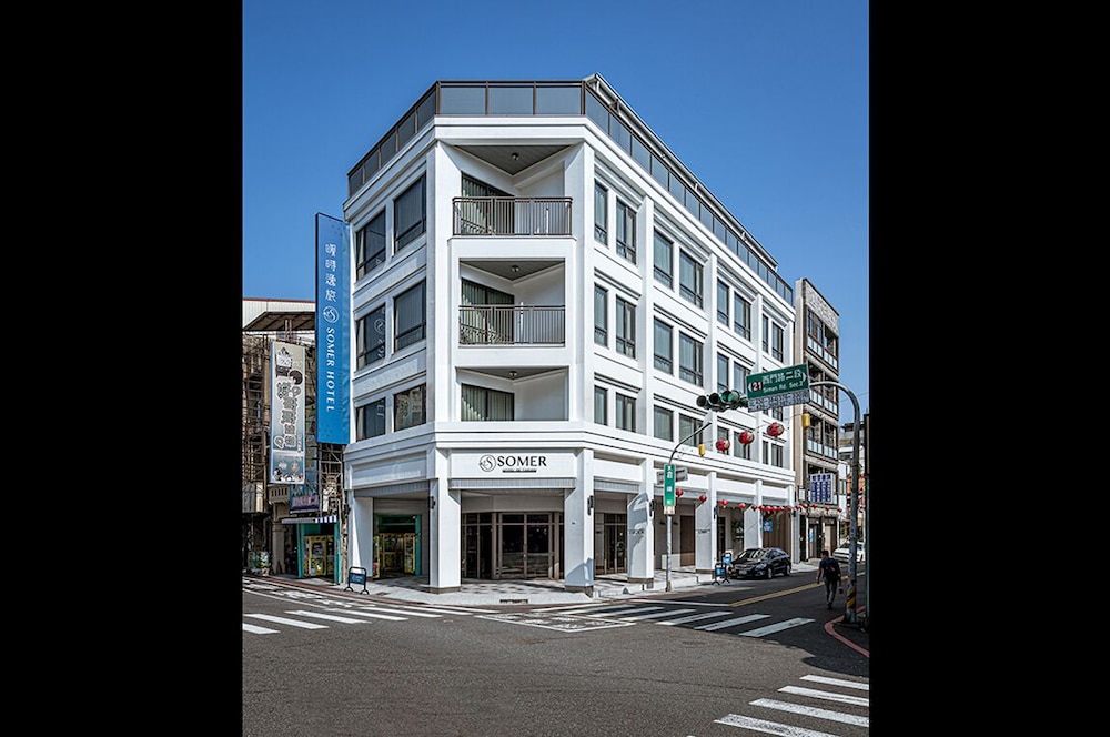 Somer Hotel 2/50