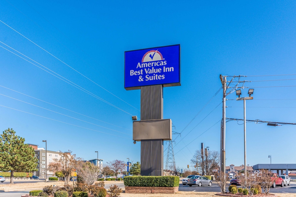 Econo Lodge Inn and Suites Oklahoma City 3/31