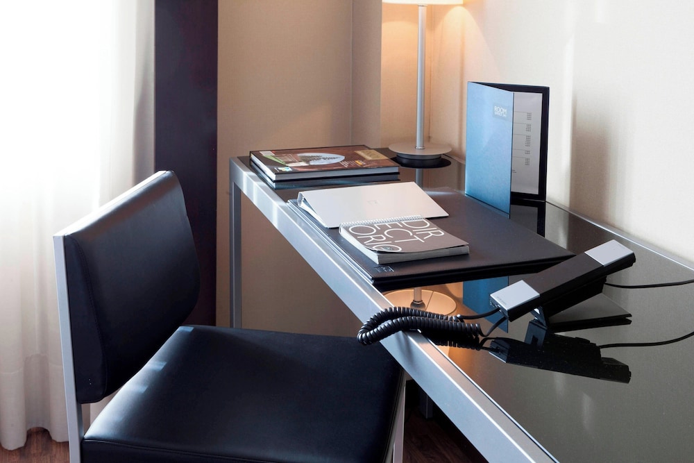 Ac Hotel By Marriott Zamora 42/50