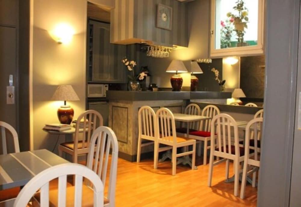 Relais Bergson 46/59