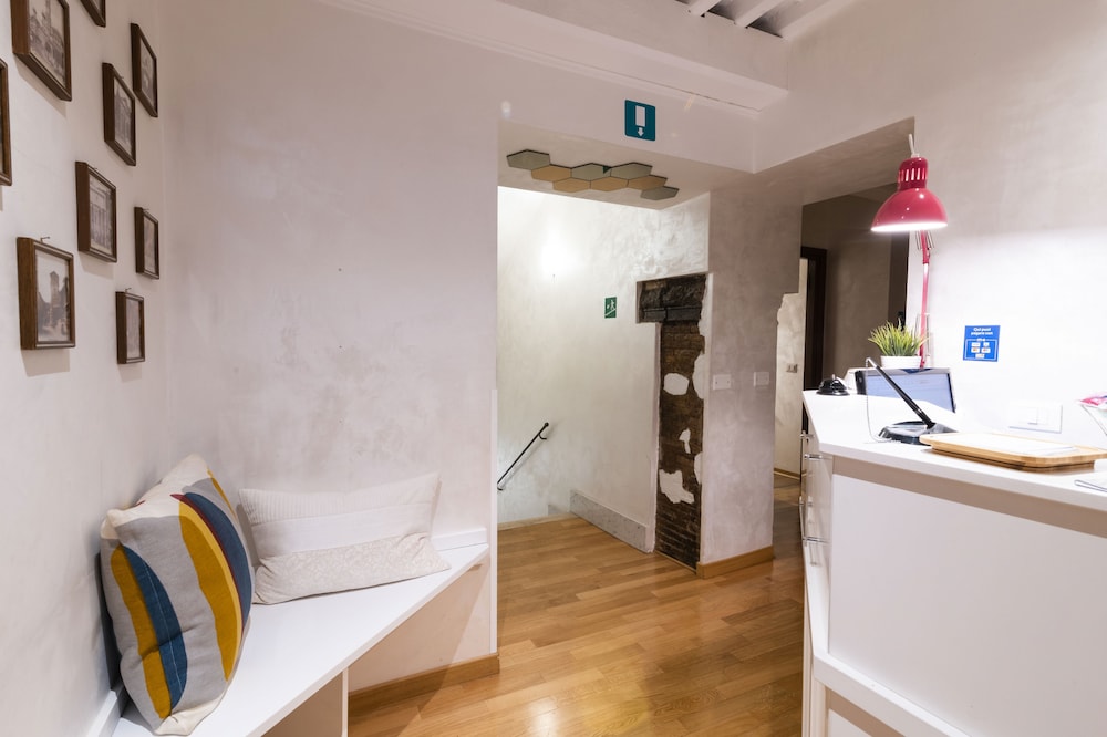 Dulcis Inn Pantheon 7/50