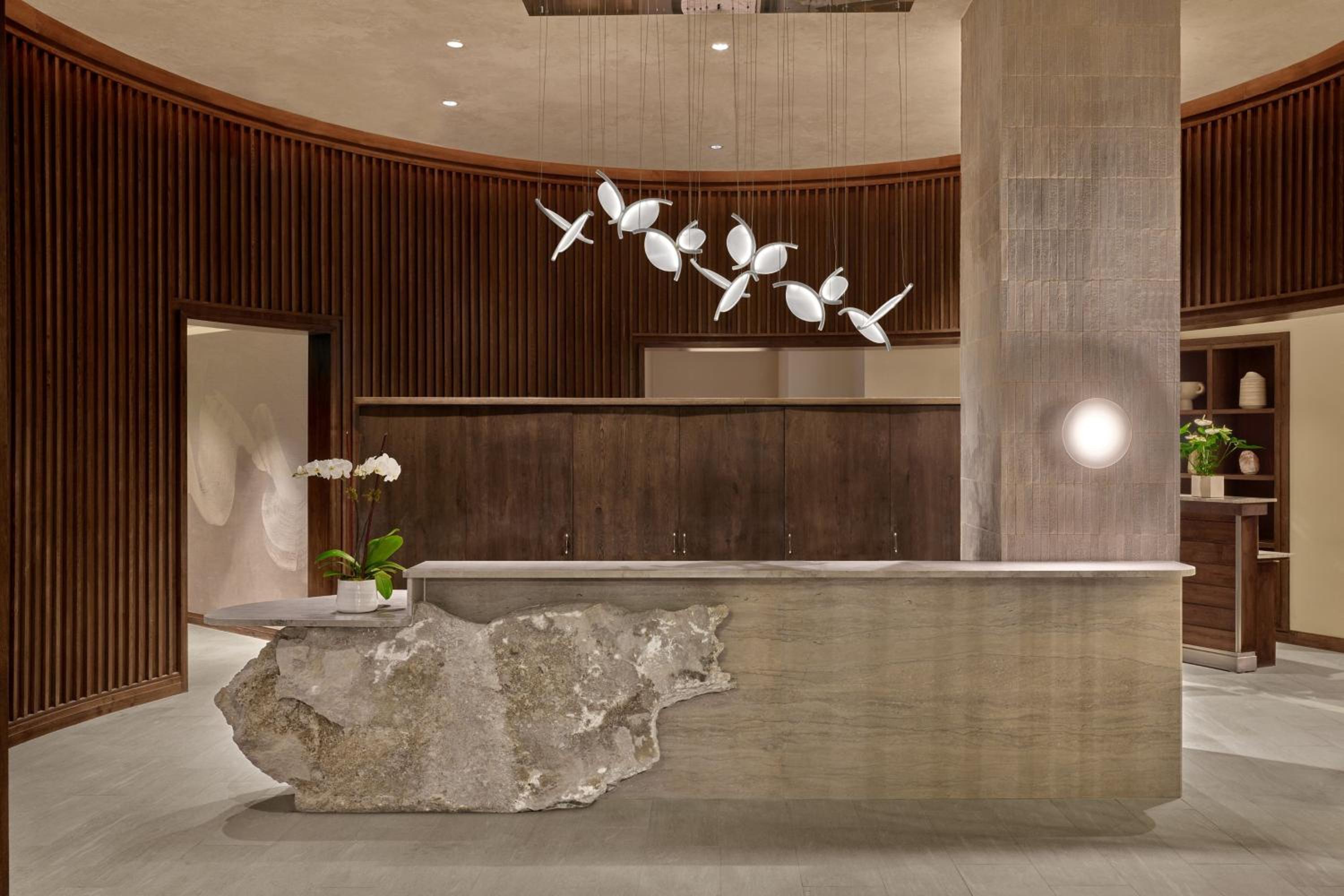 St Regis Aspen Resort 6/50