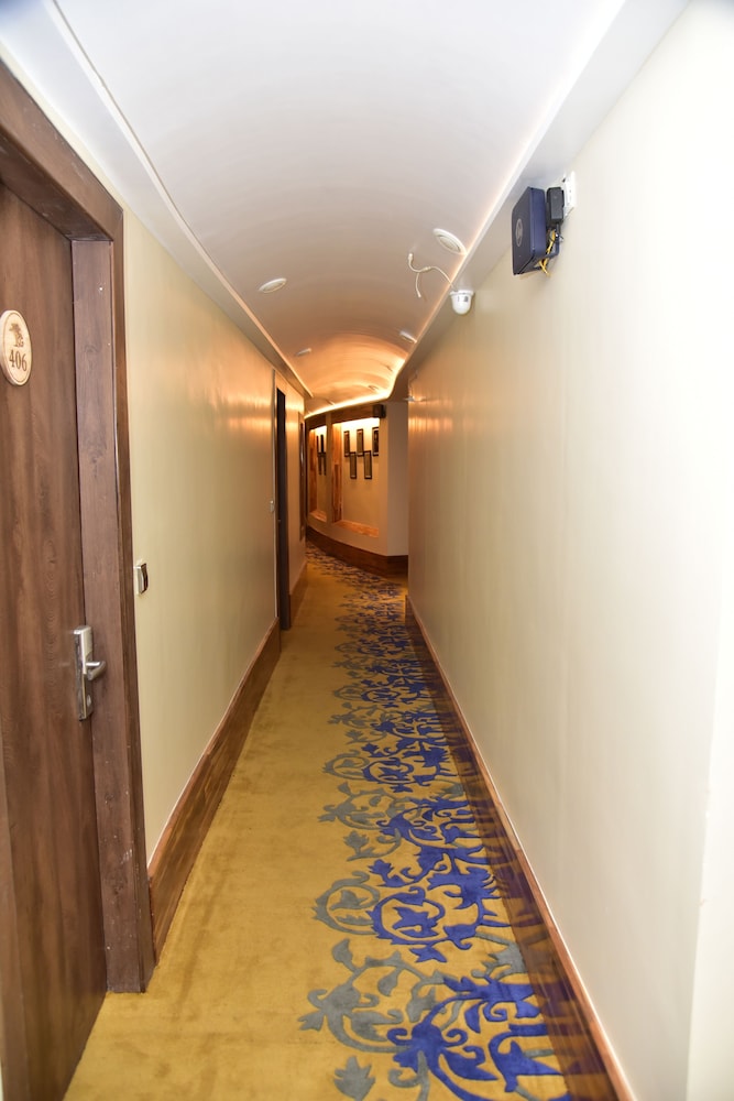 The Cedar Grand Hotel And Spa 2/32