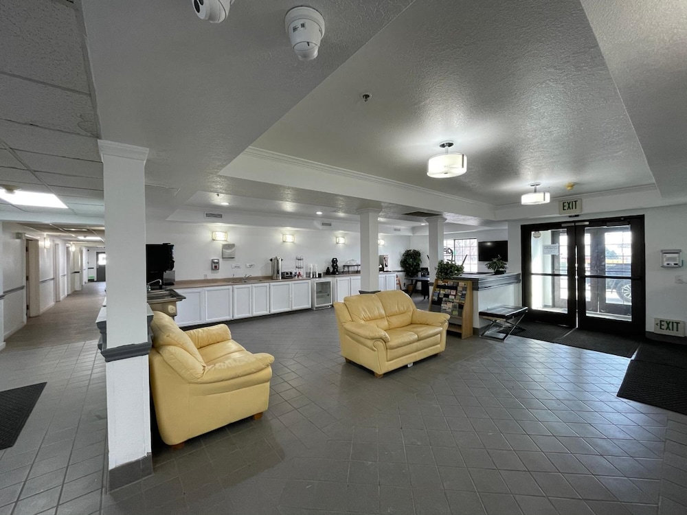 Quality Inn Carlin 41/58