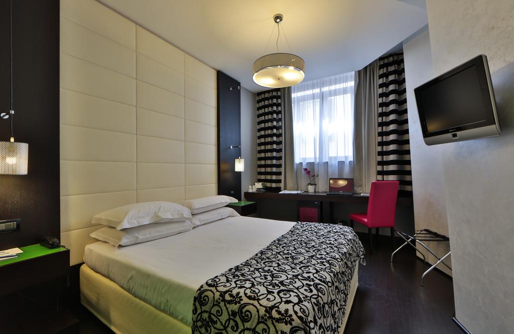 Double Room Standard Single Use