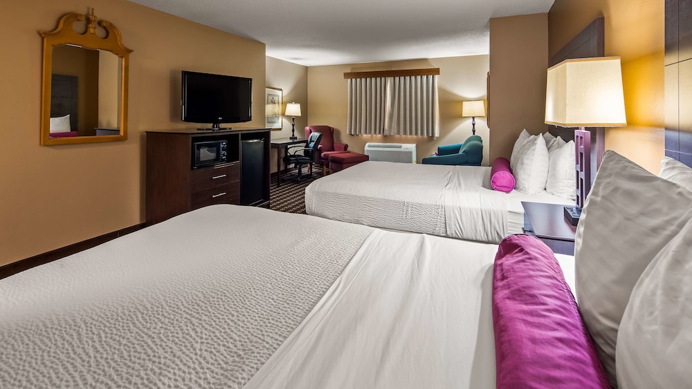 Best Western Dodgeville Inn & Suites 9/38
