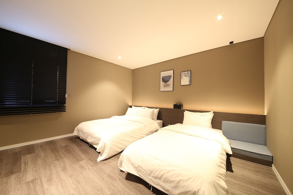 Hotel LeeSunDeok 11/30