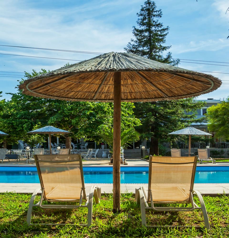 Silver Bay Hotel 60/62