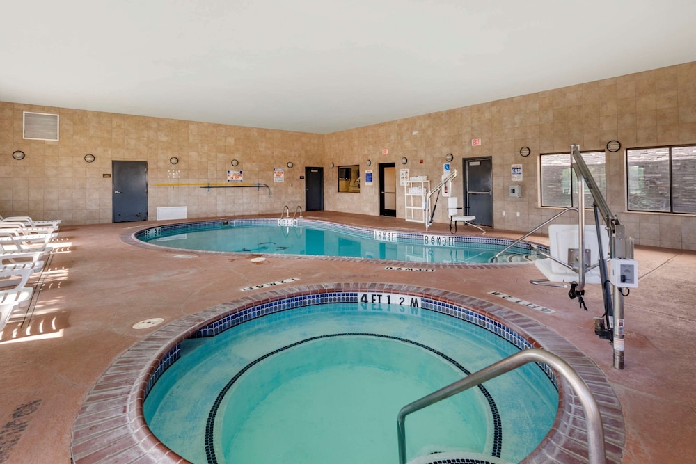 Comfort Inn & Suites Lubbock West 3/34