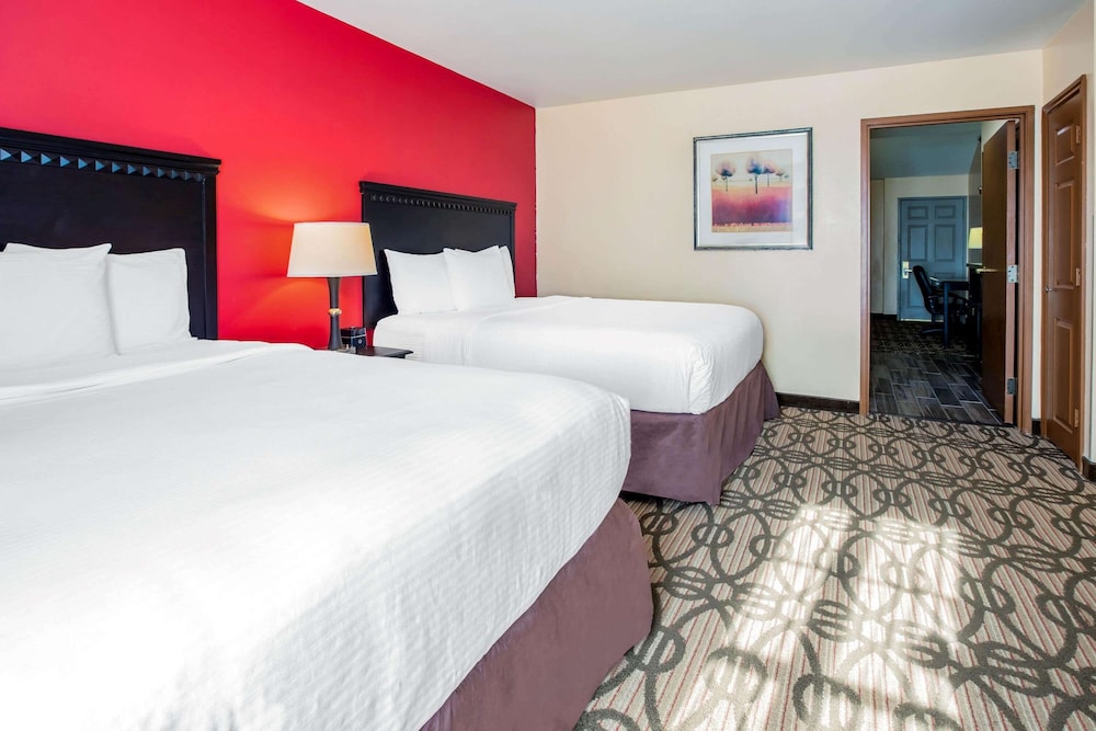La Quinta Inn & Suites by Wyndham Dallas Mesquite 14/67