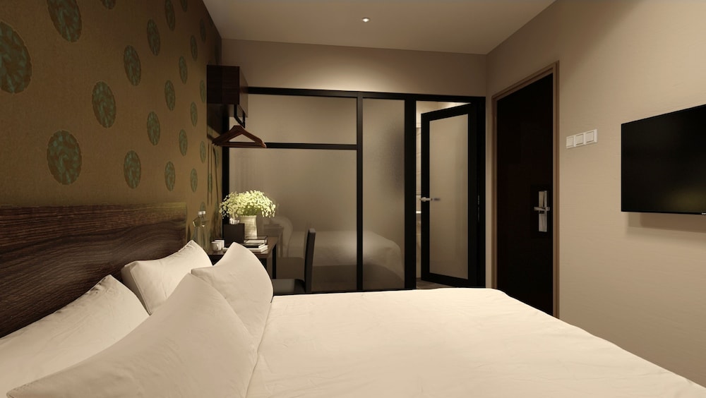 The Square Hotel 39/62