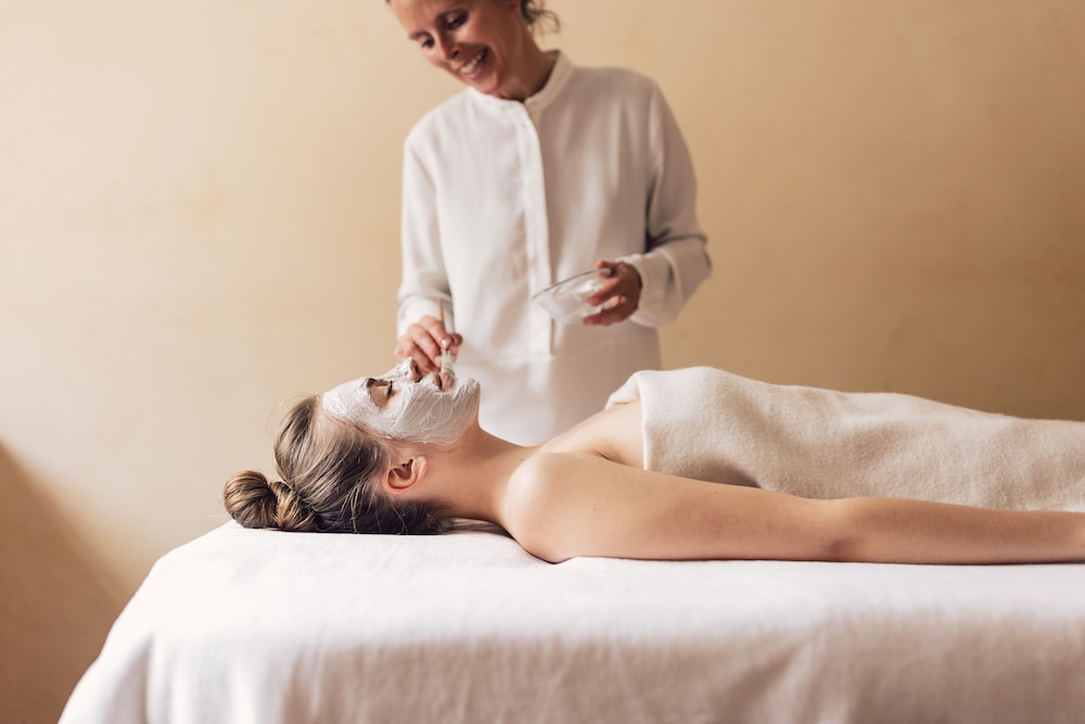 Alpenpalace Luxury Hideaway & Spa Retreat 8/50