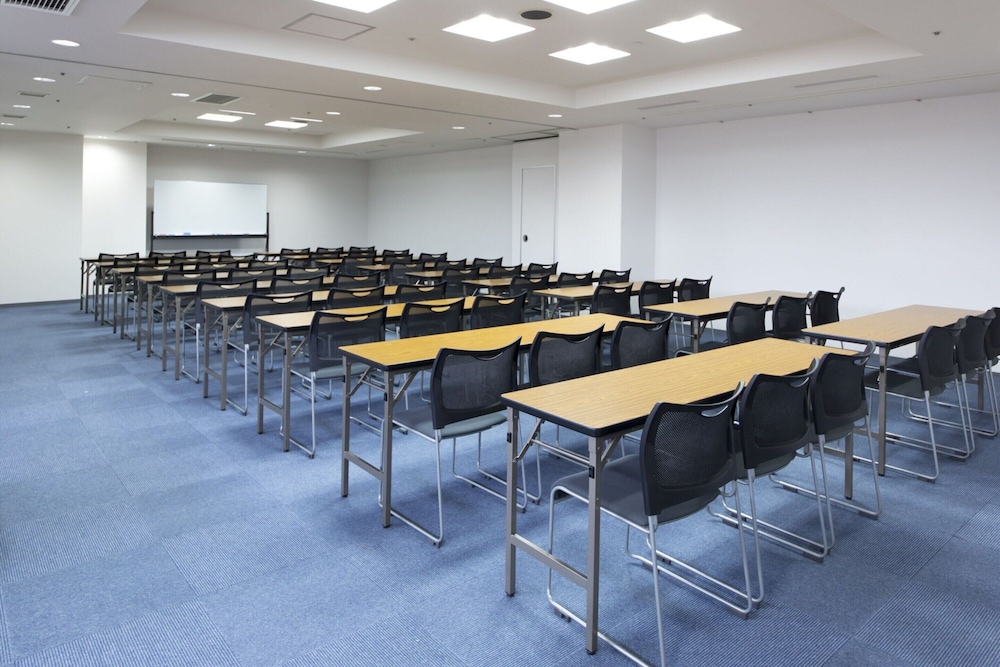 Crystal Hotel Minami Senri 48/54