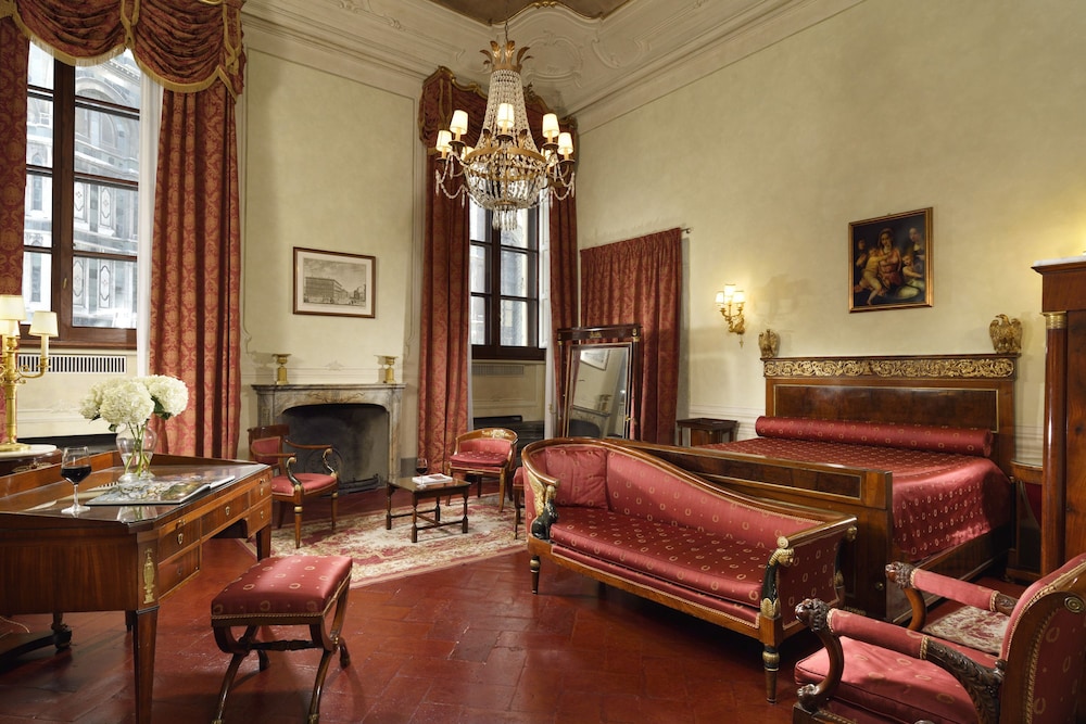 Palazzo Niccolini Al Duomo 52/72