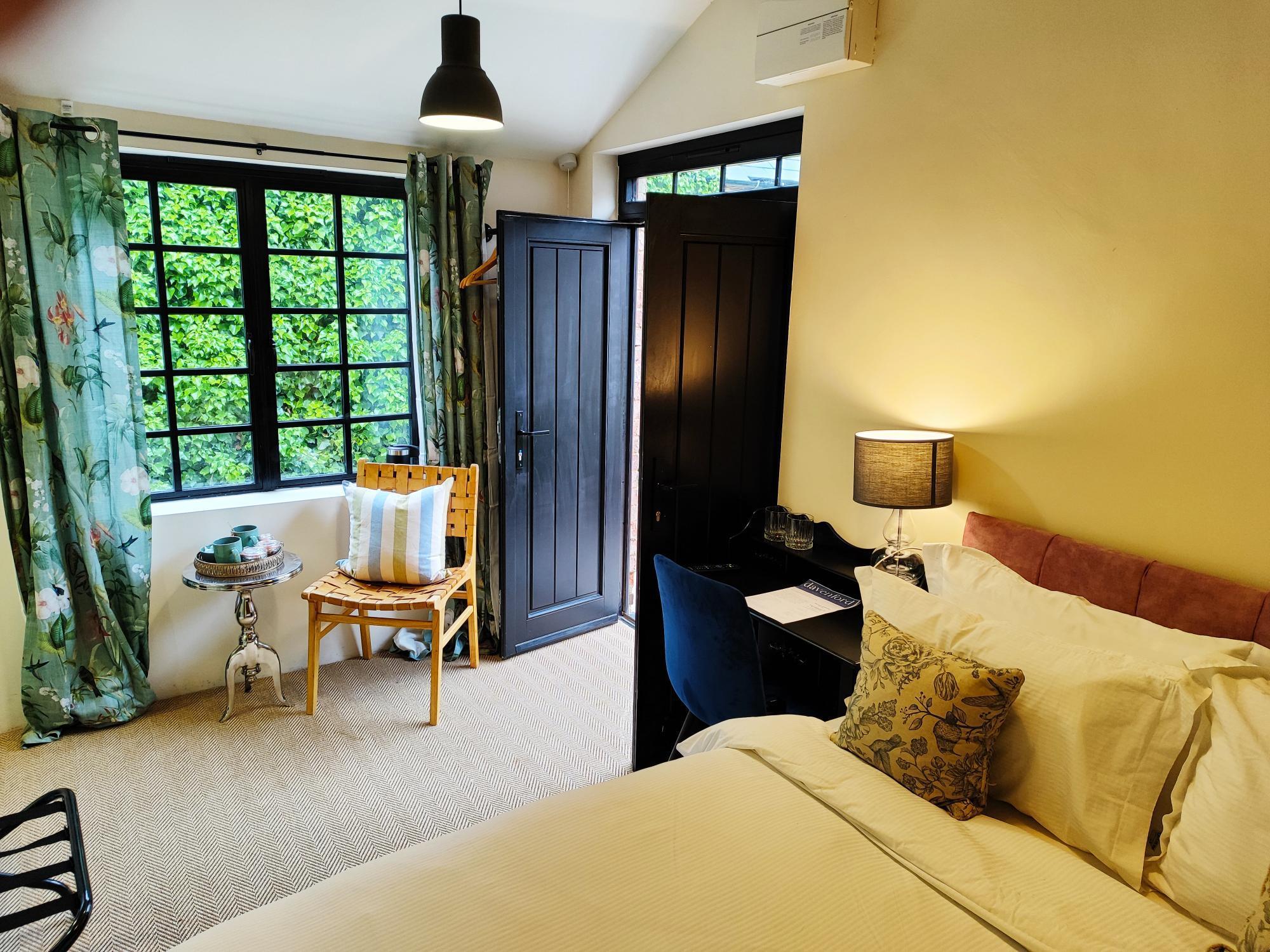 Cotswold Bankview 6/17