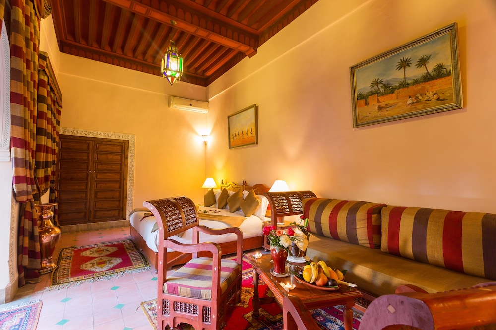Riad Amina 48/75