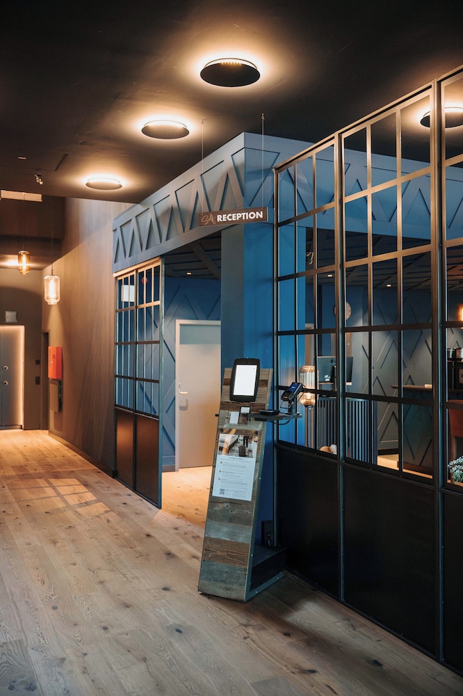 Ates Hotel Kehl 35/60