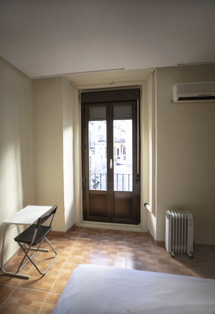 Hostal Los Perales 16/27