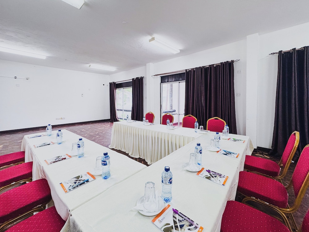 Milele Beach Hotel 32/50