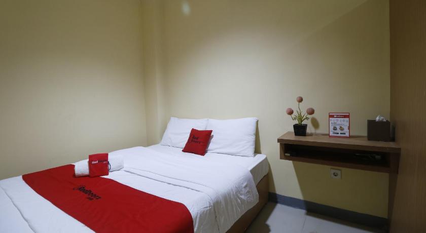 Reddoorz Near Itc Cempaka Mas 25/54