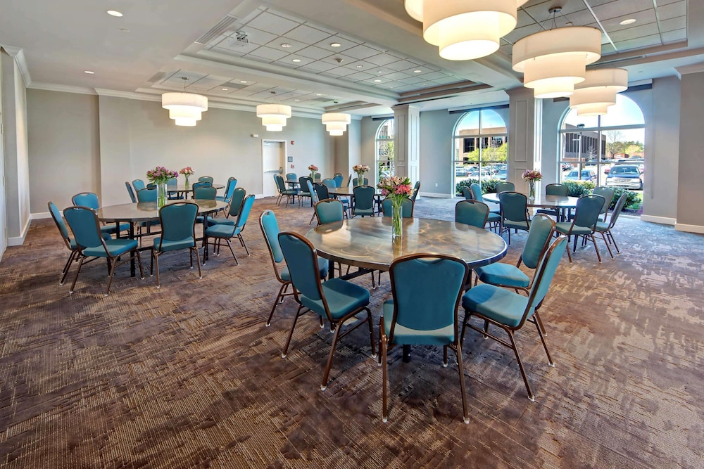 HILTON GARDEN INN NASHVILLE BRENTWOOD 50/75