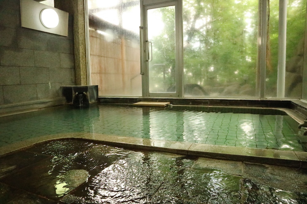 Hotel & Resorts Yamanouchi Hills 20/25