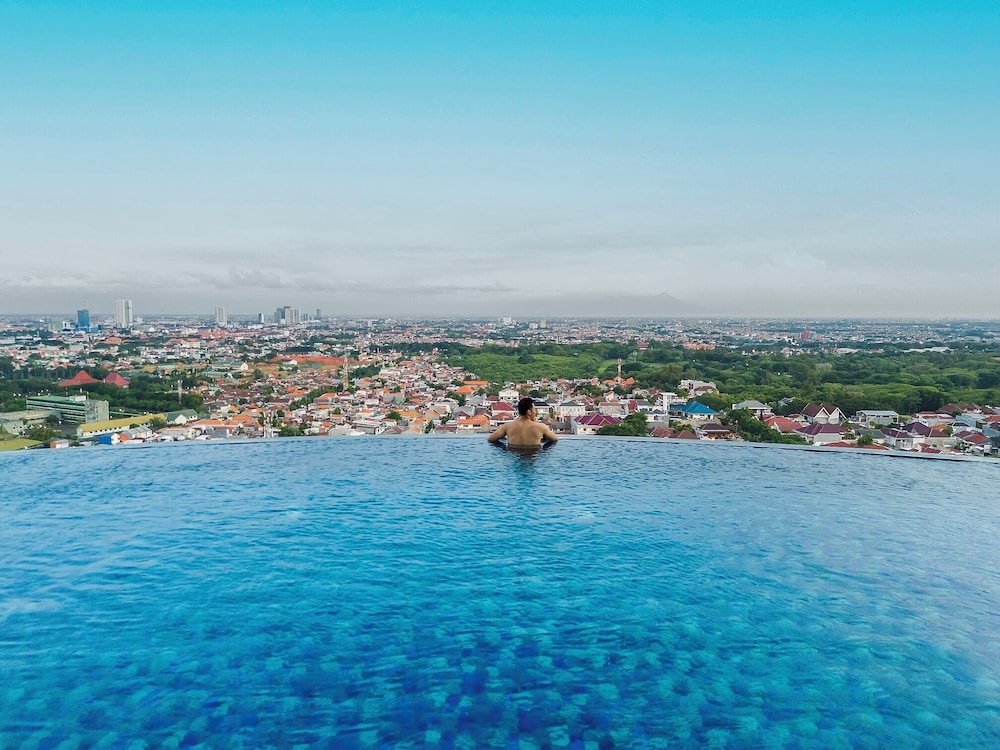 Hotel Ciputra World Surabaya managed by Swiss-Belhotel International 70/76